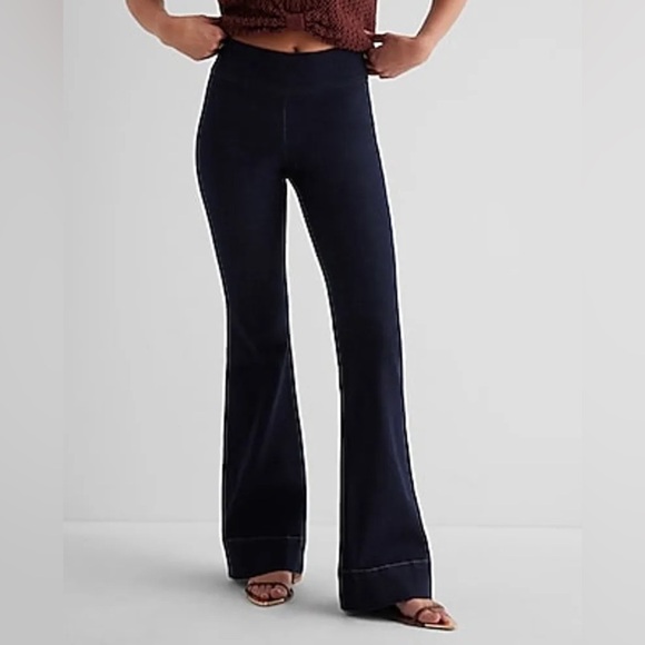 Express Jeans Mid Rise Dark Blue Pull-On FlexX '70S Flare NWT - Picture 1 of 3